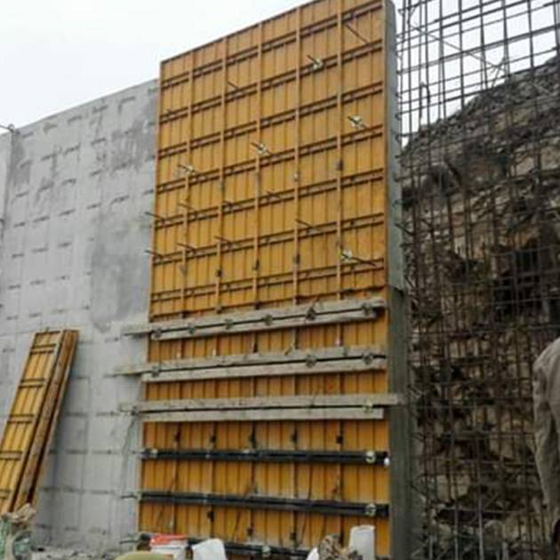 encofrado placas muros resistente instalado