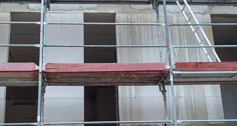 por que obligatorio rodapies construccion
